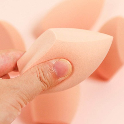 High-quality beveled polyurethane makeup sponge