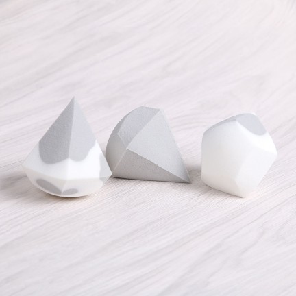 Ultra-soft latex-free foundation makeup sponge