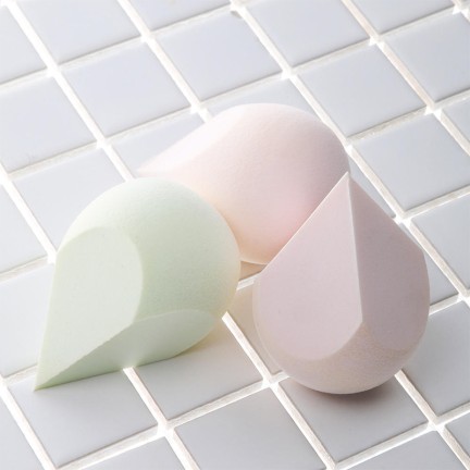 Diamond-cut 3D makeup sponge