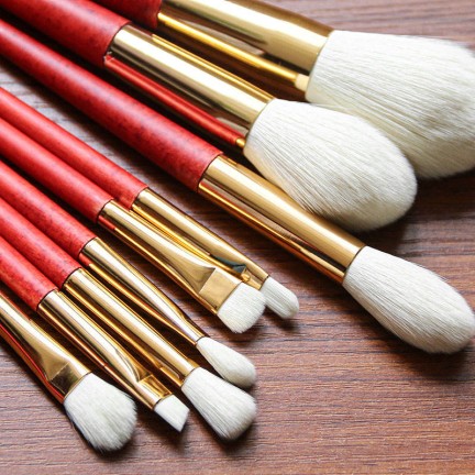 9-piece vegan makeup brush set with wooden handles