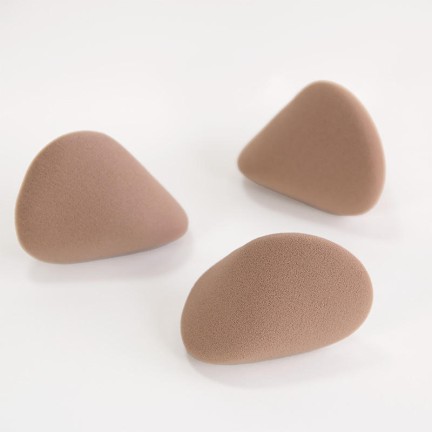 Irregular latex-free makeup sponge