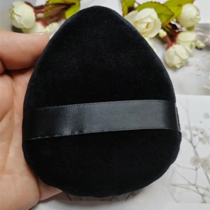 Soft and comfortable teardrop-shaped makeup sponge