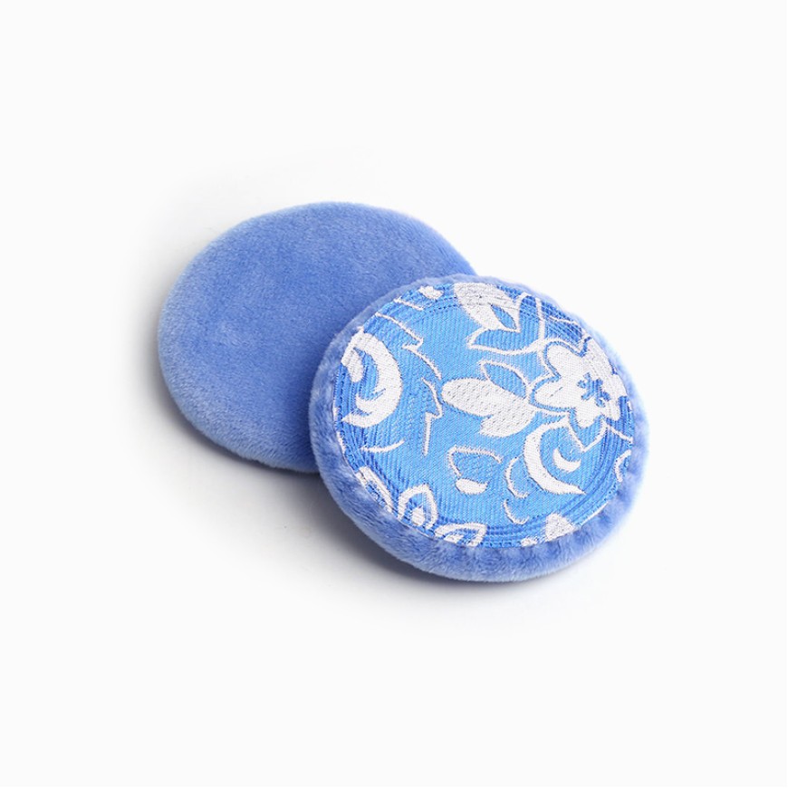 Soft makeup powder puff with embroidered pattern
